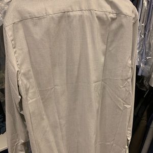 Men’s collared shirt